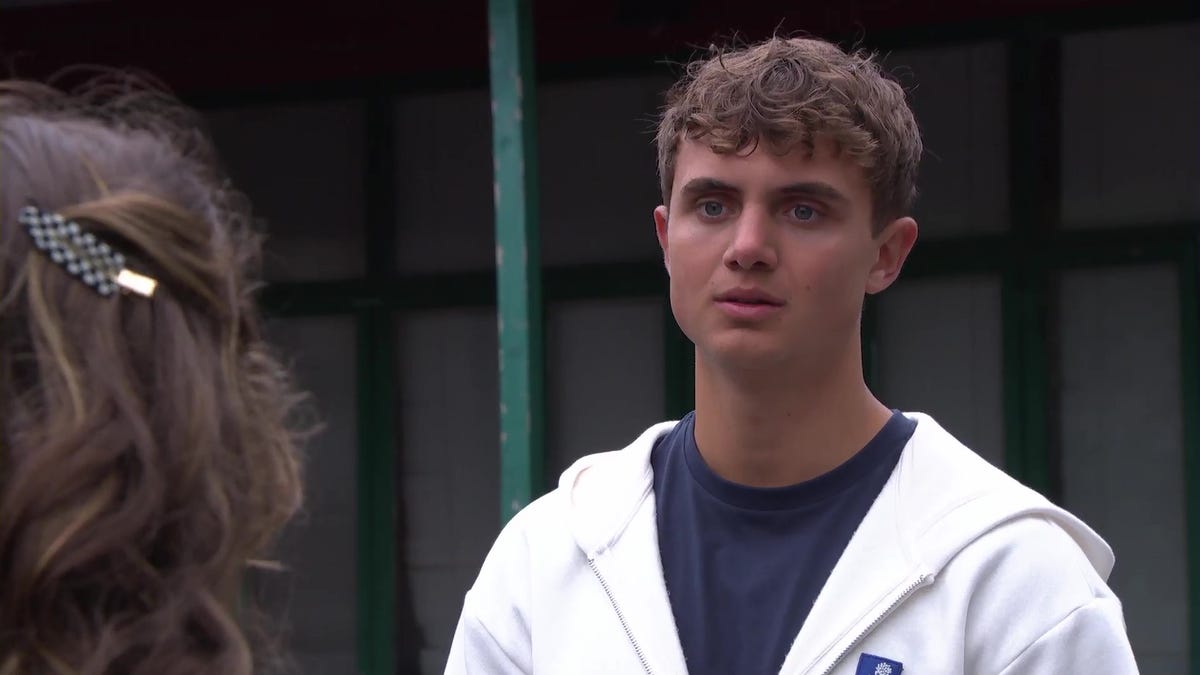 preview for Hollyoaks shares first-look clip at Lucas and Frankie's reunion (Lime Pictures)