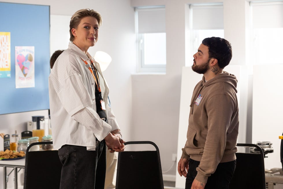 matt at the support group in hollyoaks