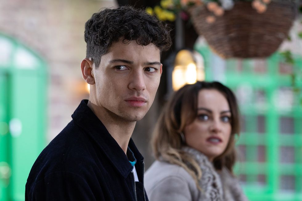 ollie morgan and becky quentin in hollyoaks