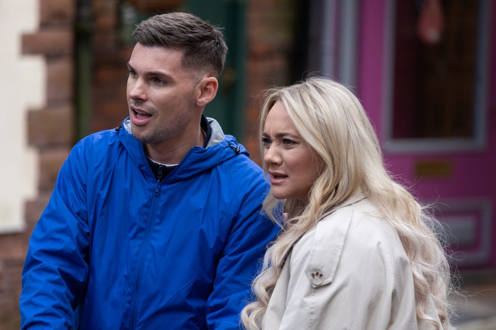 ste hay and leela lomax in hollyoaks