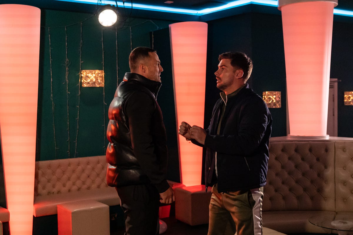 preview for Hollyoaks Soap Scoop! Frankie seeks an escape