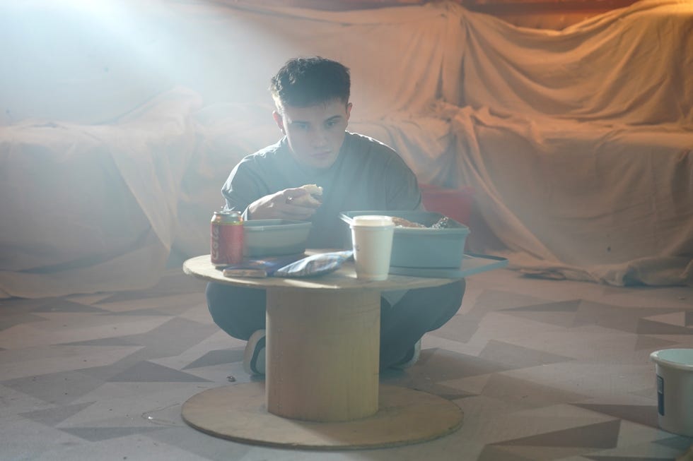 bobby costello in hollyoaks