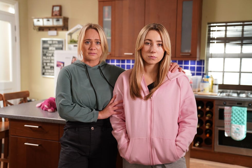 embargo 27122024 leela dexter and peri lomax in hollyoaks