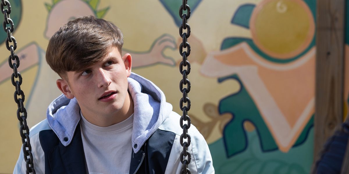 Hollyoaks teen Charlie Dean to run away in shock new story