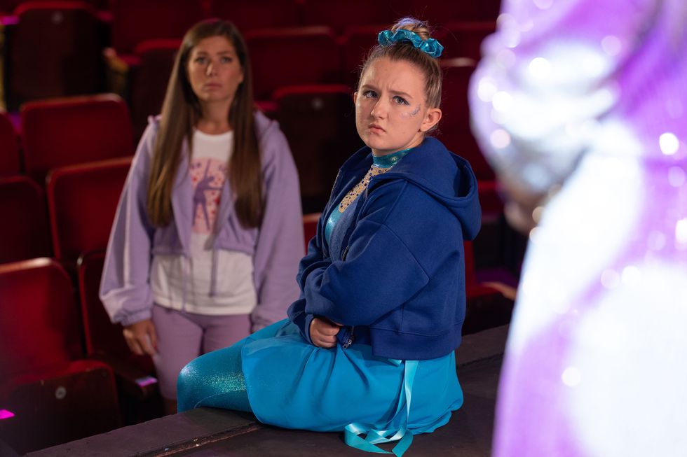 embargo 12102021 maxine minniver and leah barnes in hollyoaks