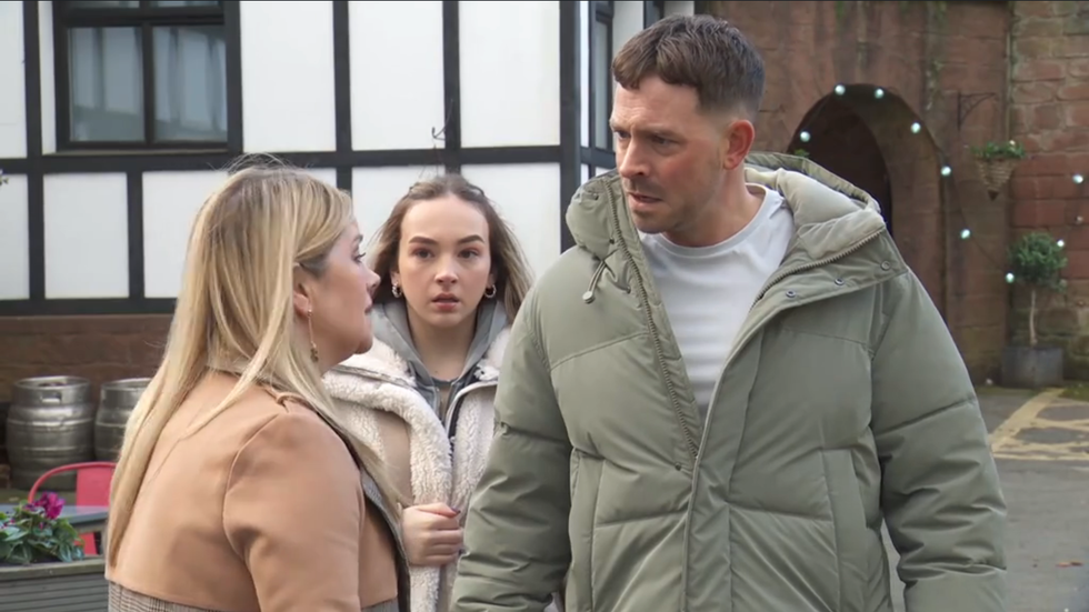 diane hutchinson, frankie osborne, darren osborne, hollyoaks