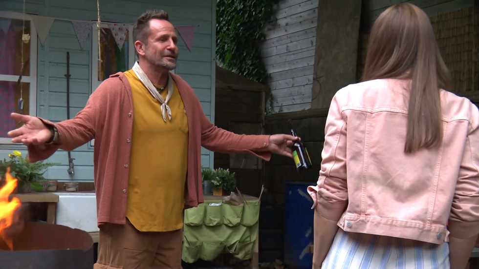 hollyoaks jez sienna blake