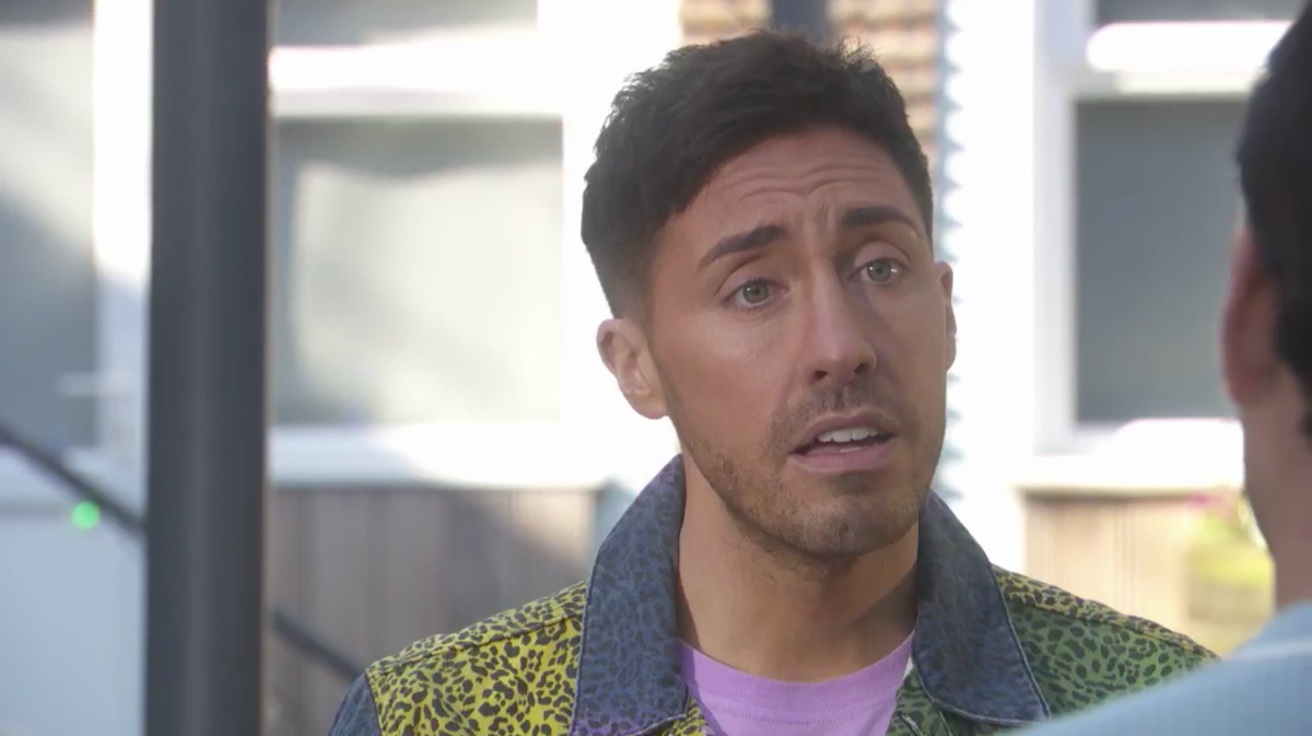 preview for Hollyoaks Soap Scoop! Frankie seeks an escape