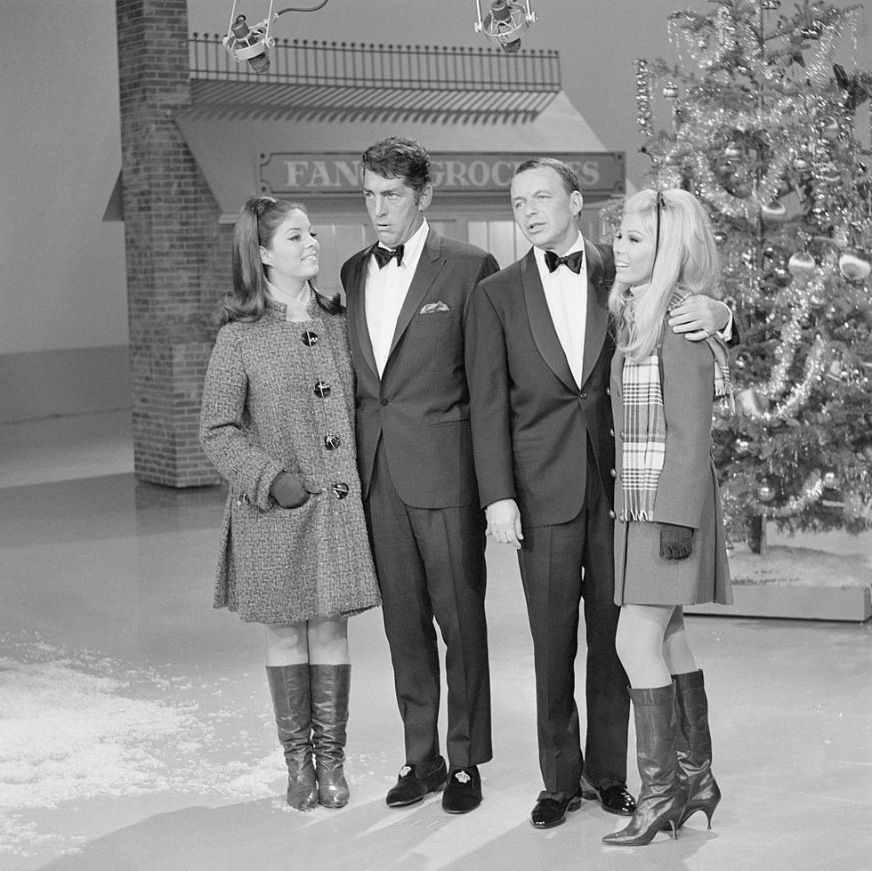 dean martin and frank sinatra with their daughters
