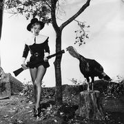 marilyn monroe posing with a turkey