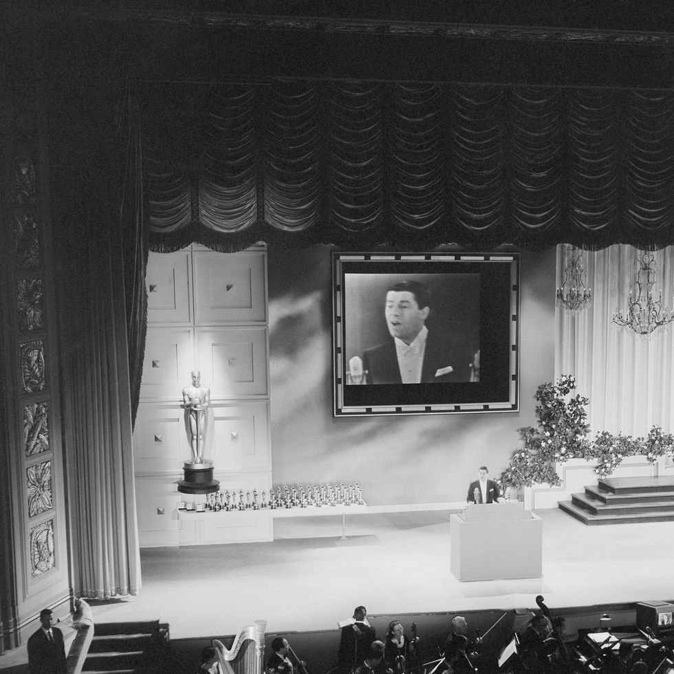 surprising celebrity oscar hosts jerry lewis