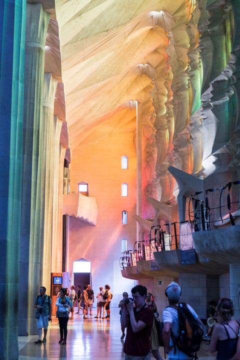 Deze onvoltooide roomskatholieke kerk in Barcelona is ontworpen door de Catalaanse architect Antoni Gaud