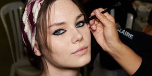 cómo conseguir unos ojos de gata con tu eyeliner