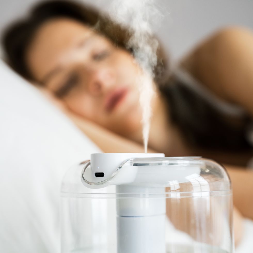 home air humidifier device in bedroom