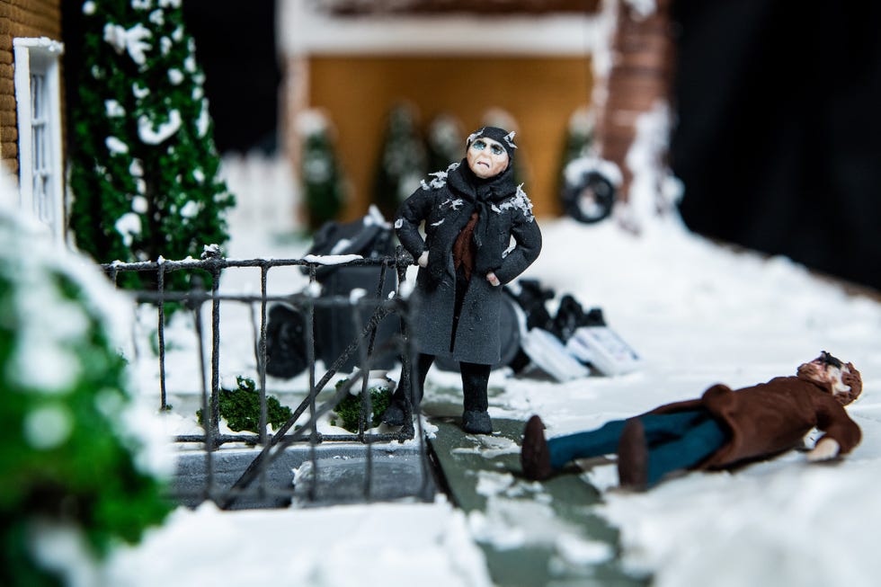 home alone wet bandits harry and marv recreated in gingerbread form