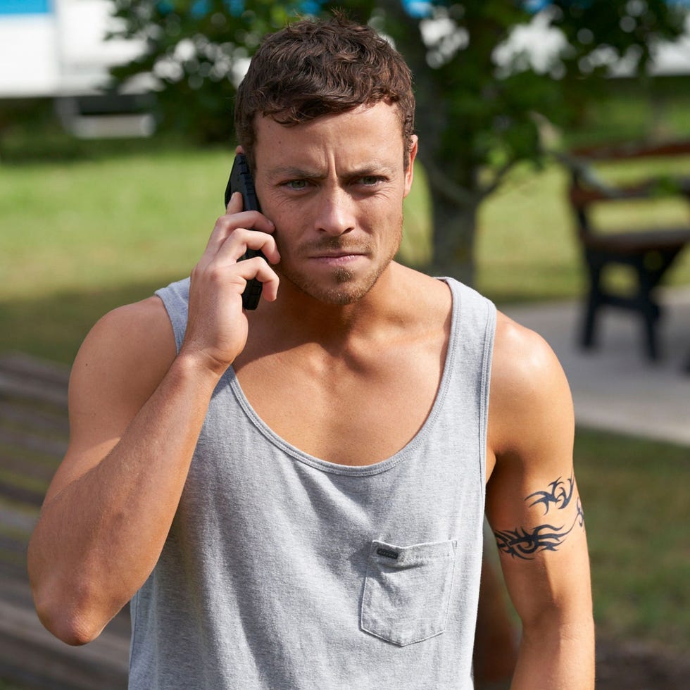 dean thompson in home and away