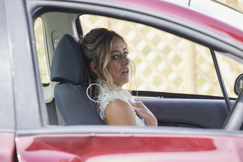 felicity newman is trapped in her wedding car in home and away