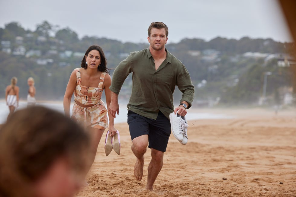 Mackenzie Booth and Levi Fowler in Home and Away mackenzie booth and levi fowler in home and away