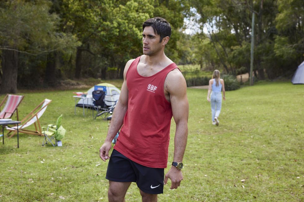 tane parata in home and away