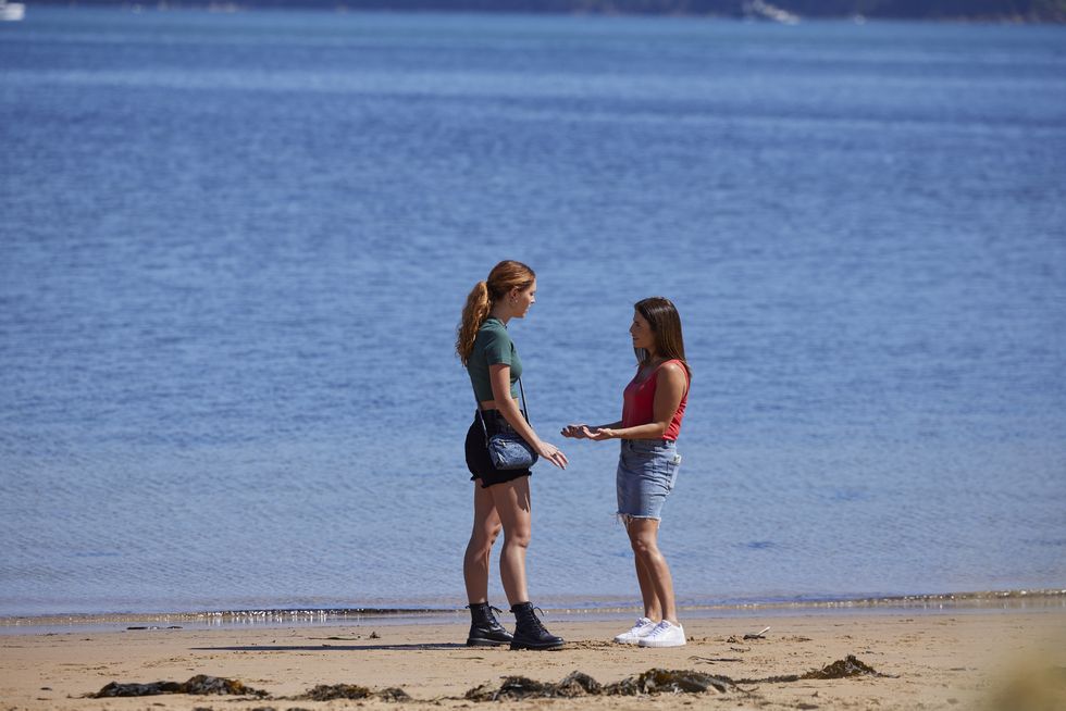 valerie beaumont and leah patterson in home and away