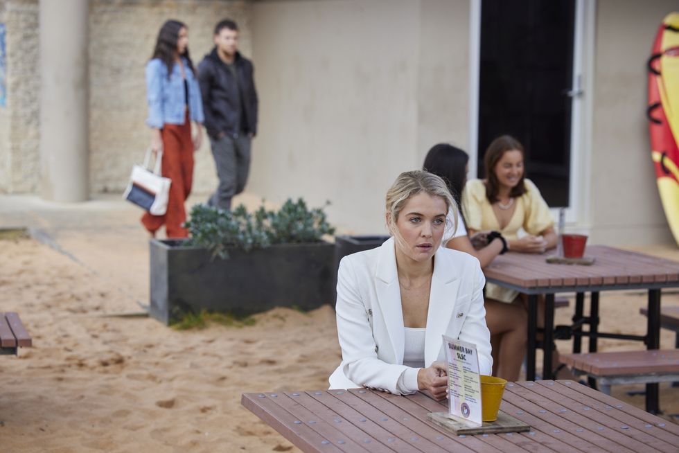 mackenzie booth, dean thompson and bree cameron in home and away