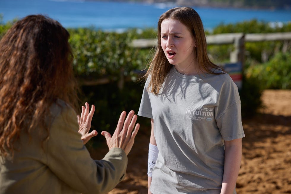 roo stewart and eliza sherwood in home and away