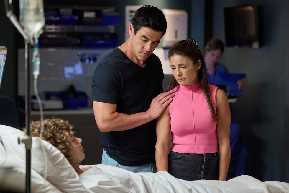 justin morgan and leah patterson visit theo poulos in hospital in home and away