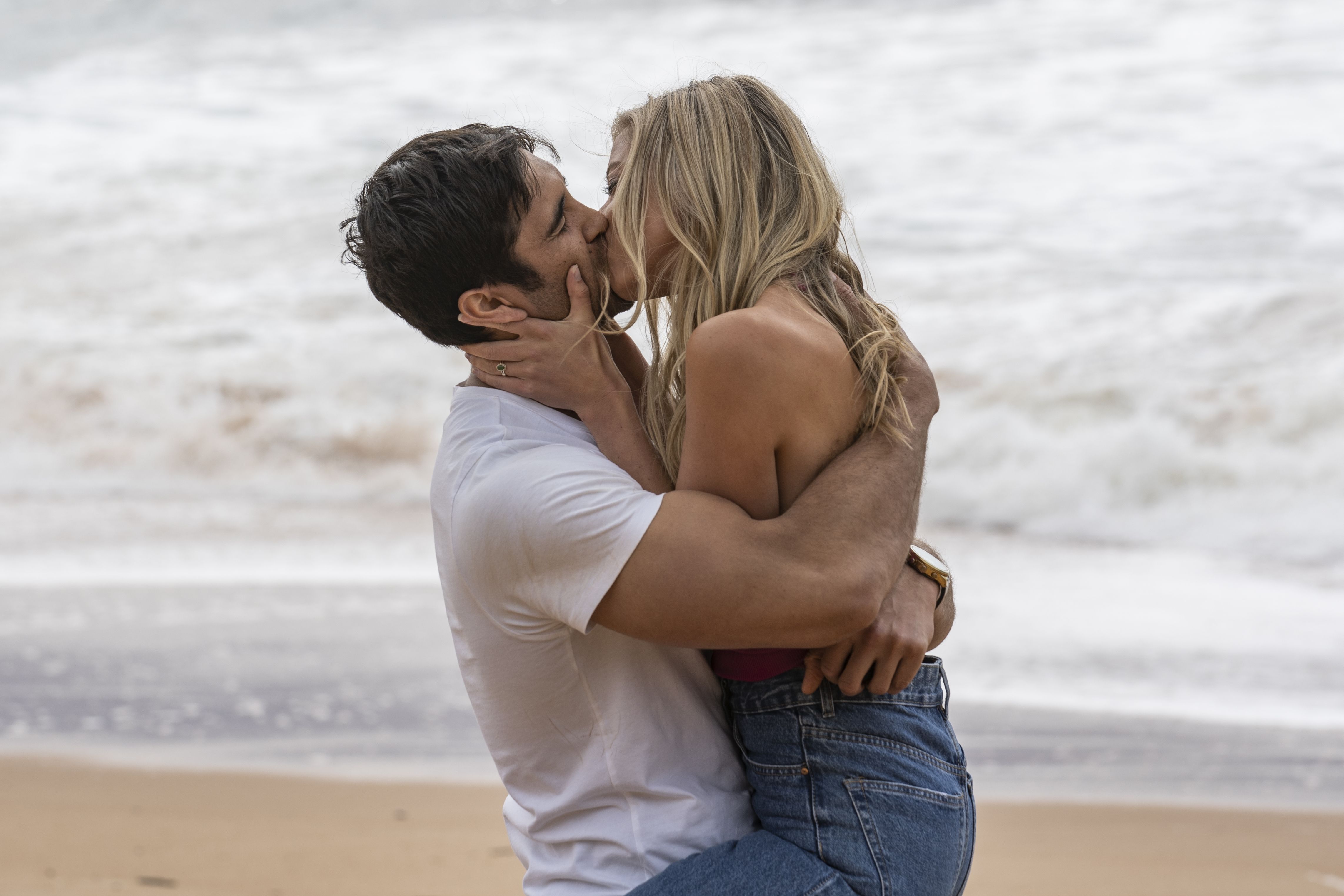 Home and Away Spoilers – Felicity lies to Tane over baby plans