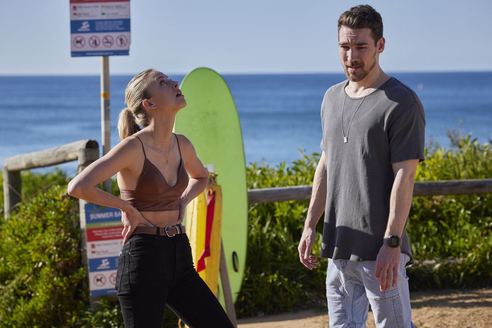 felicity newman and xander delaney in home and away