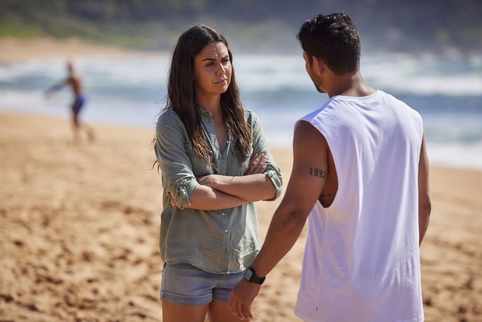 mackenzie booth and mali hudson in home and away