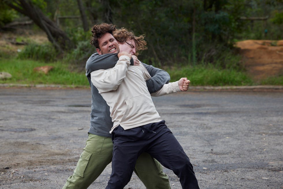 mali hudson fights gordie allen in home and away