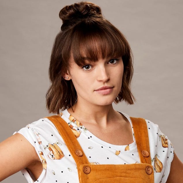 Home and Away star Courtney Miller unveils short hair transformation