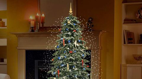When To Take Your Christmas Tree Down According Tradition - How To Decorate Small Christmas Tree At Home Depot