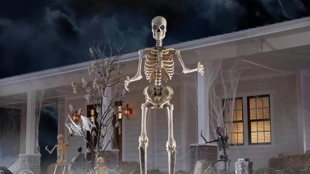 Home Depot\'s 12-Foot-Tall Skeleton Is Back In Stock, In Case You ...