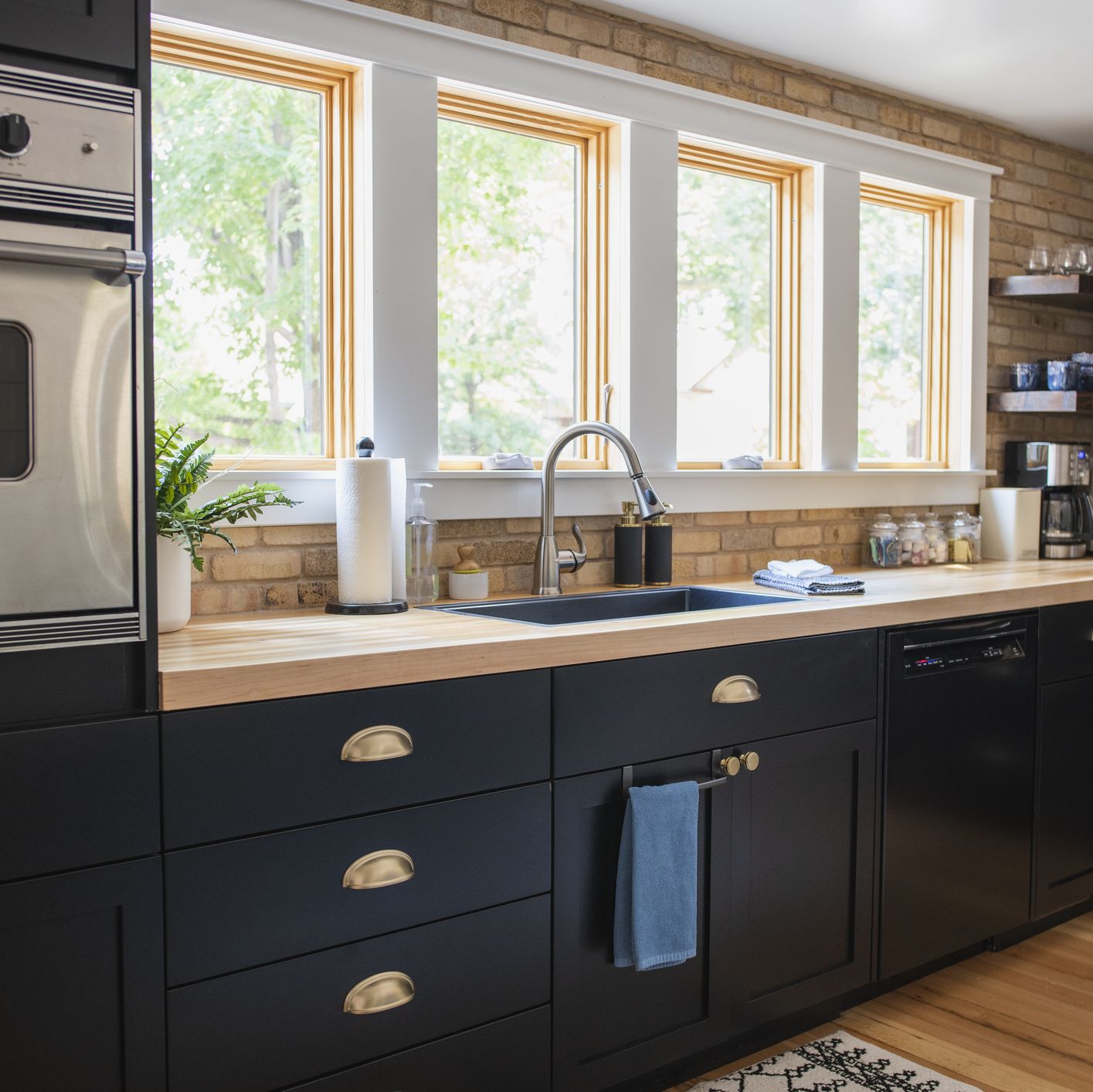 home-kitchen-interior-royalty-free-image-1743537772.pjpeg