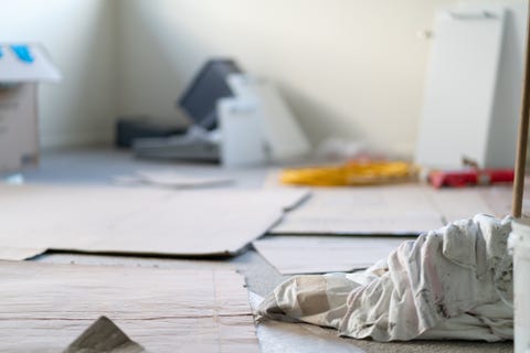 How To Remove Wallpaper - 7 Easy Steps to Take Off Old Wallpaper How To Remove Wallpaper - 7 Easy Steps to Take Off Old Wallpaper