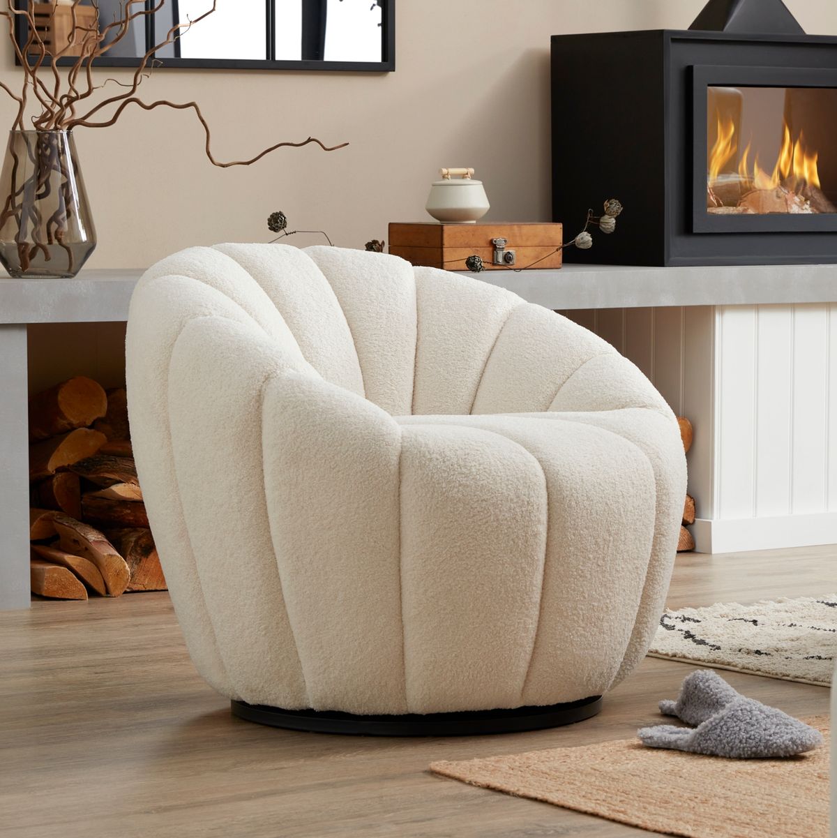 homebase launches £275 dupe of ﻿﻿£1,695 ﻿soho home bouclé chair