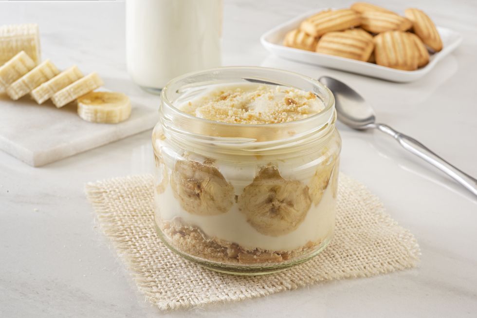 postrun snack with overnight oats banana and yogurt