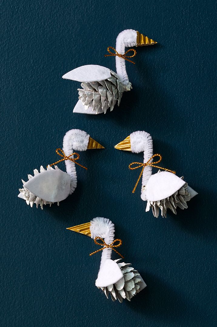 homemade christmas ornaments, diy small swan ornaments made of pinecones