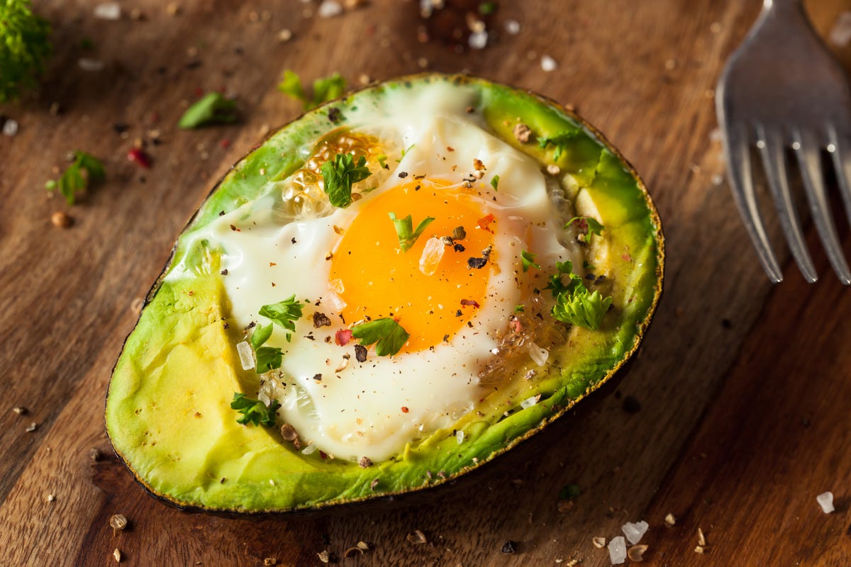 homemade organic egg baked in avocado what to eat after gym