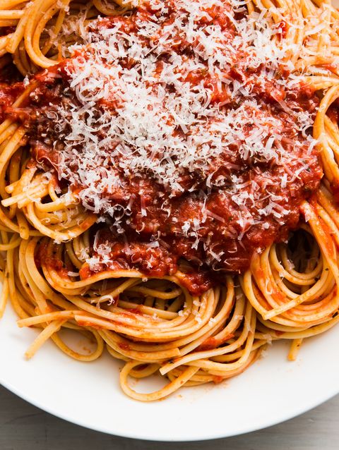 homemade spaghetti sauce vertical