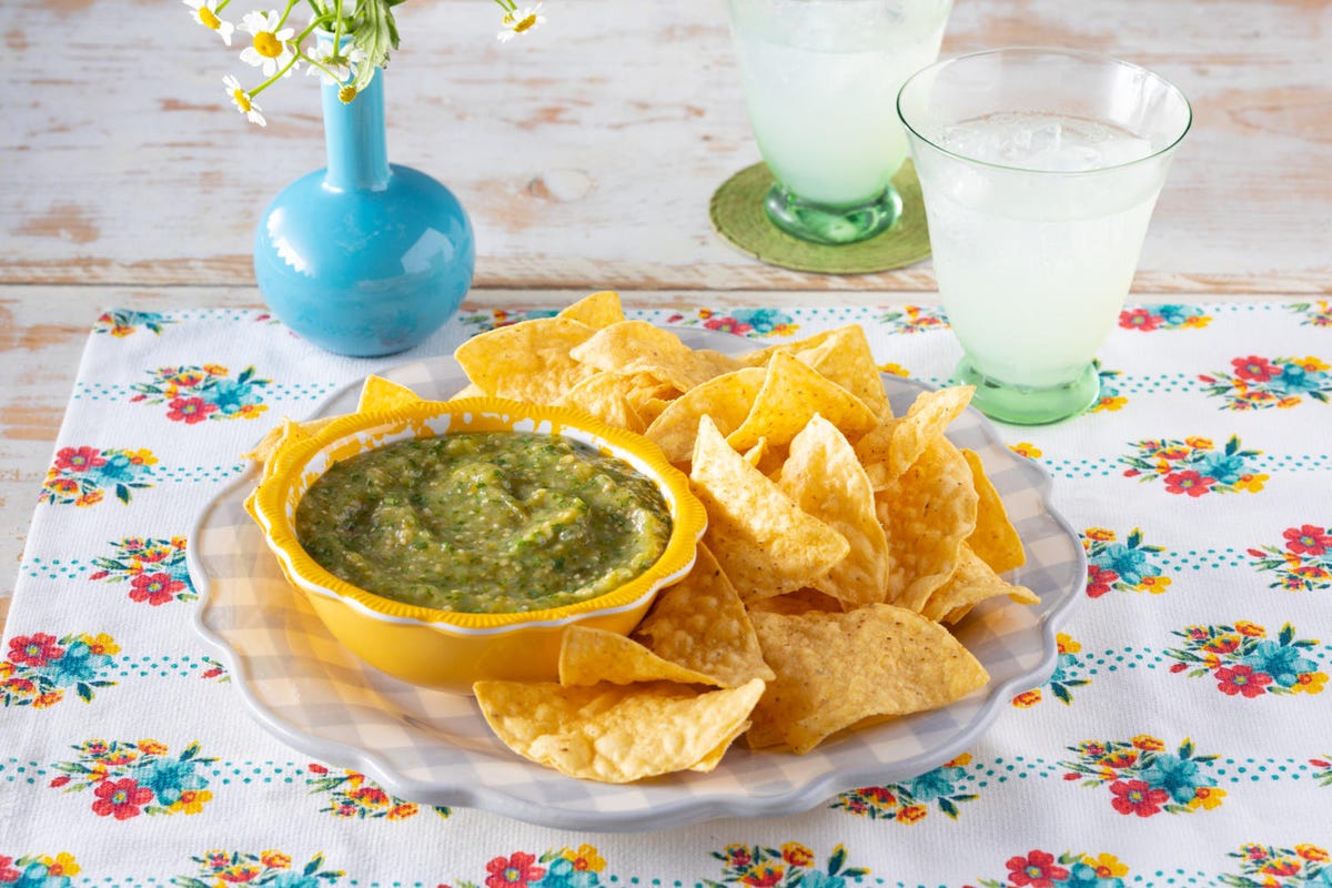 Homemade Tomatillo Salsa