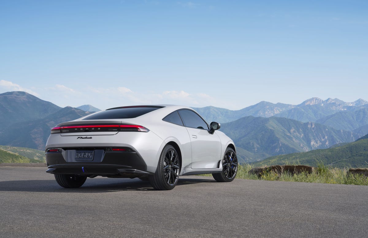 www.caranddriver.com