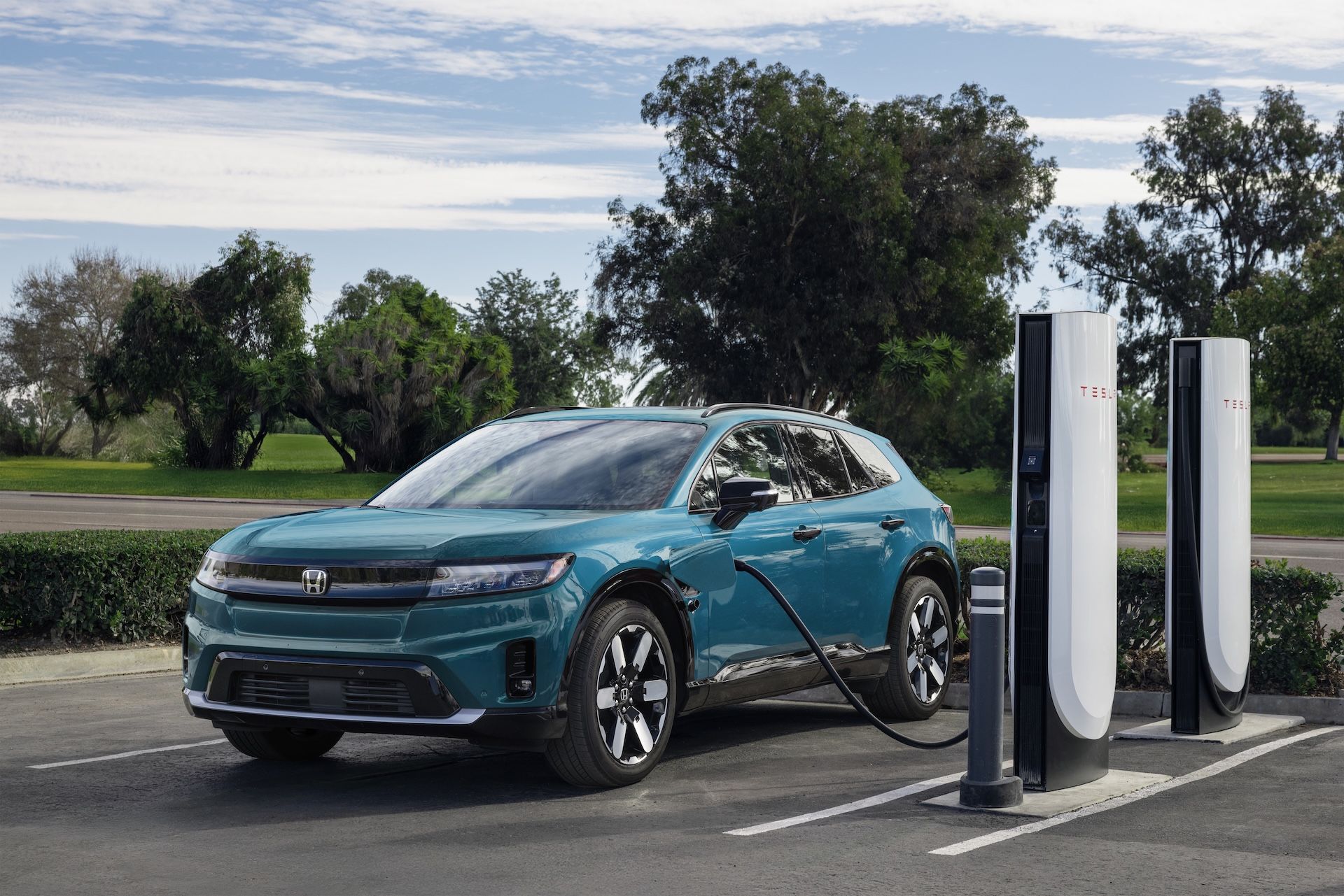 «Honda Prologue» və «Acura ZDX» artıq Tesla Supercharger-dən istifadə edə bilər!