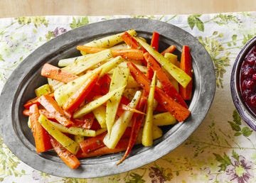 https://hips.hearstapps.com/hmg-prod/images/honey-glazed-carrots-and-parsnips-recipe-1649101521.jpeg?crop=0.720xw:1.00xh;0.0705xw,0&resize=360:*