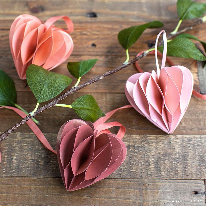 DIY Valentine's Day Decoration Honeycomb Heart