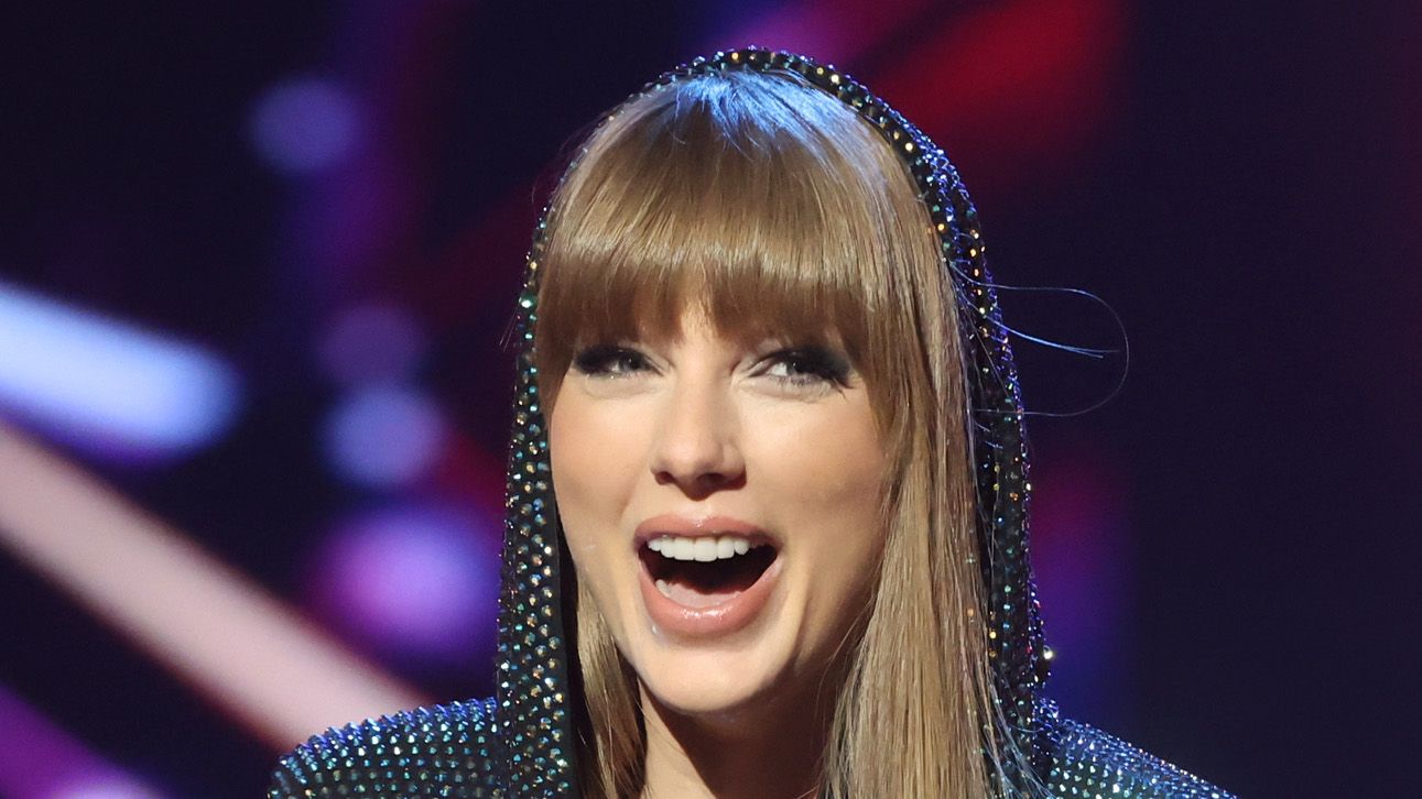 Taylor Swift sports sparkling jumpsuit at iHeartRadio Music Awards 2023