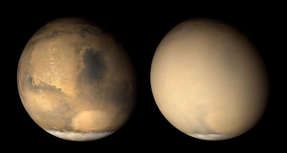 Deze twee opnamen van Mars werden in 2001 met een tussenpoze van een maand gemaakt door de Mars Global Surveyor van de NASA voor en nadat een stofstorm de hele planeet in een sluier had gehuld De orbiter Hoop het nieuwe ruimtevaartuig van de VAE zal in februari 2021 bij Mars aankomen om daar stofstormen en andere atmosferische verschijnselen te bestuderen