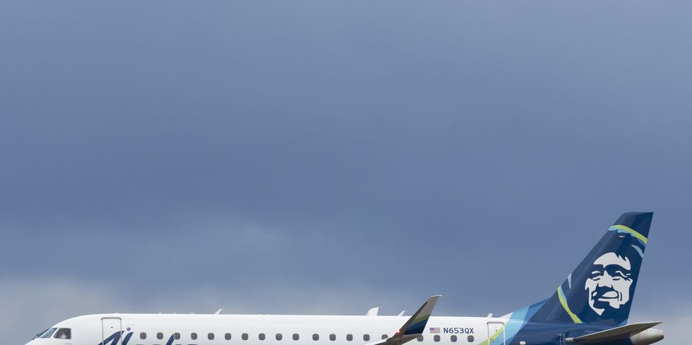 horizon air embraer 175.