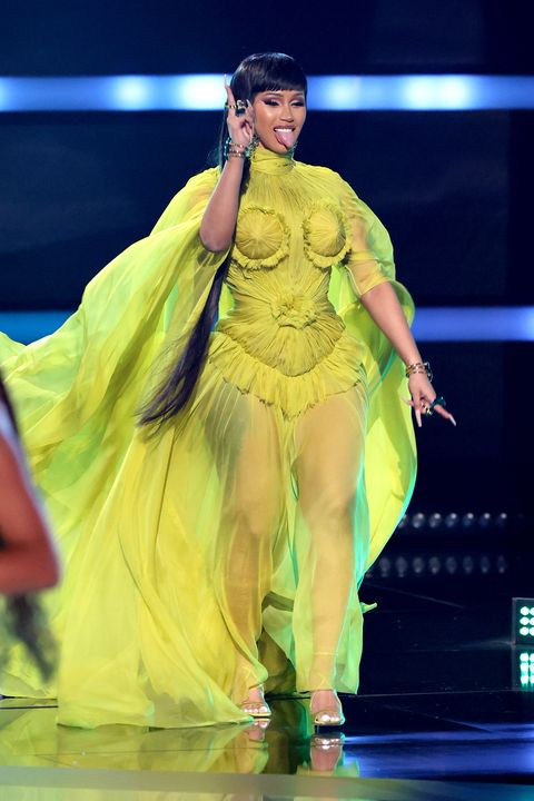 cardi b american music awards outfits
